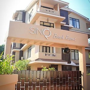Sinq Beach Resort